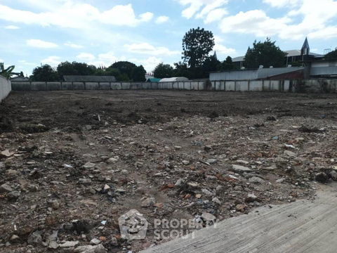 ที่ดินสำหรับปล่อยเช่า 2,360 ตารางเมตร แถว ใน สะพานสูง (ID 2052561)