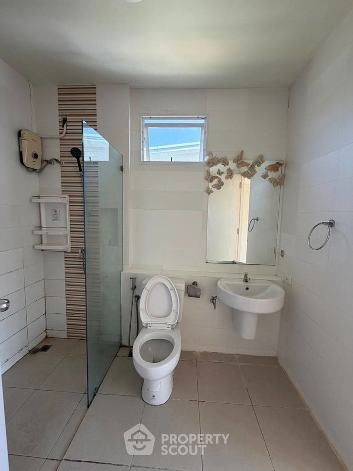 picture 2-BR Townhouse at Sansuk Town 2 close to Pattaya (ID 2457702) - 9/12