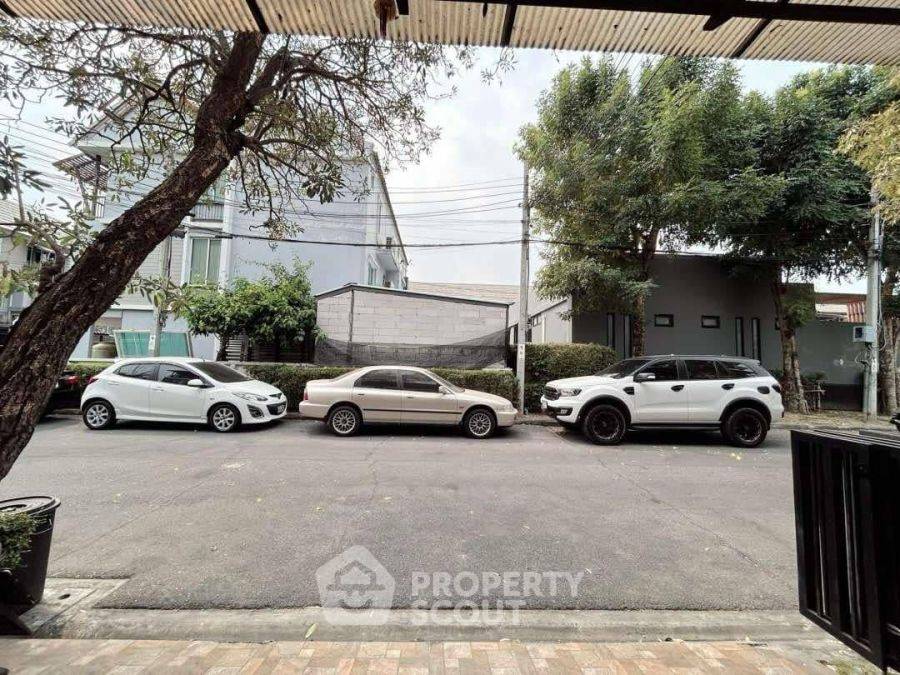 รูป ทาวน์เฮาท์ 3-ห้องนอน ที่ อารียา เดลี่ เกษตร-นวมินทร์ ใน จรเข้บัว (ID 2150481) - รูปที่ 3/10