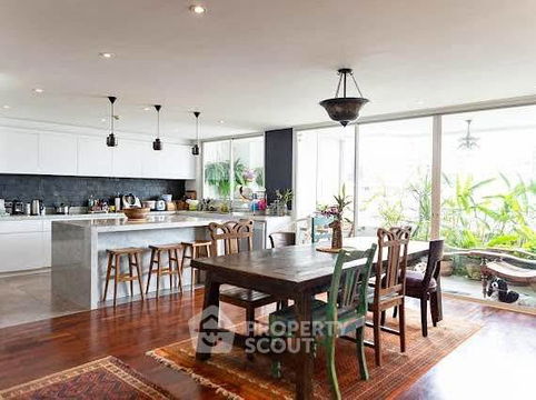 คอนโด 4-ห้องนอน ที่ รีเจ้นท์ ออน เดอะ พาร์ค1 (สุขุมวิท 26) ใกล้ BTS พร้อมพงษ์ (ID 2390286)