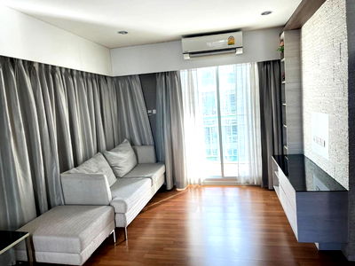 Condos for rent 5 Yaek Market Udon Thani : Lumpini condo for rent fully furnished 