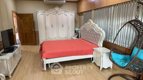 2-BR House close to The Venezia (ID 2185043)