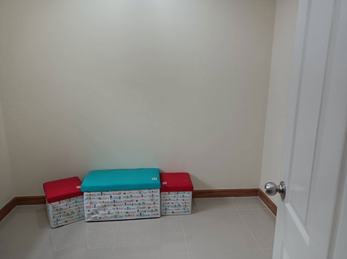 picture Front Project Location! Townhome for Sale – Golden Town Ramintra–Khubon Project English-style Townhome in a High-Potential Area, Ramintra Zone, - 6/20