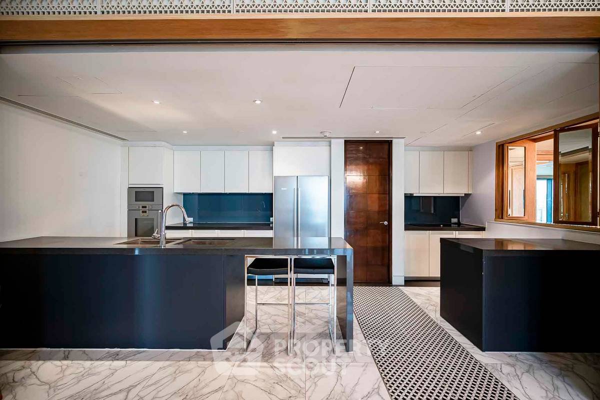 picture 3-BR Condo at The Residences At The St Regis Bangkok near BTS Ratchadamri (ID 2433332) - 9/18