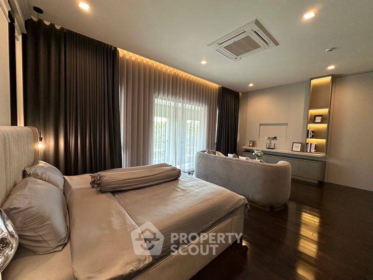 รูป บ้าน 5-ห้องนอน ใน คลองสามประเวศ (ID 2455520) - รูปที่ 10/11