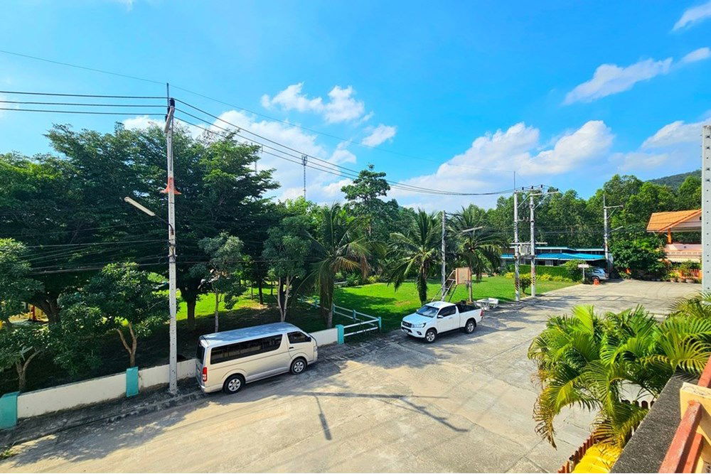 picture [920601001-695] Sup Thani, 3 Bed 3 Bath, in Hua Hin Soi 6 For Sale - 29/30