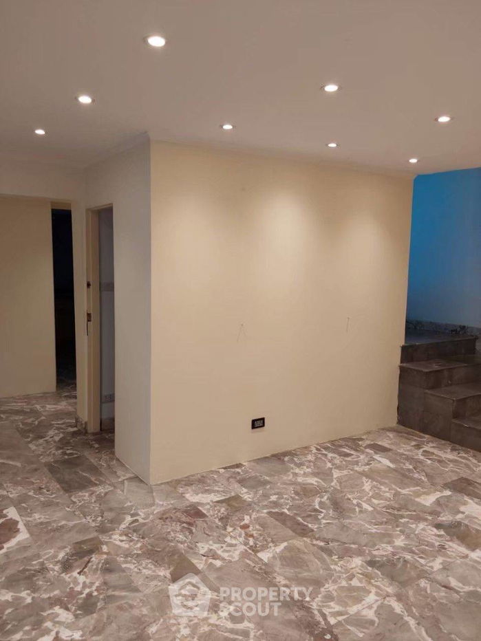 picture 2-BR House close to Pattaya South (ID 2146680) - 6/11