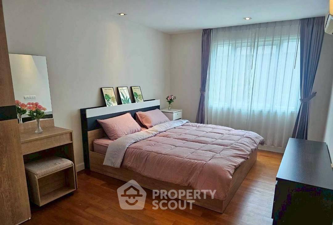 picture 3-BR Condo at Le Nice Ekkamai Condominium near BTS Ekkamai (ID 2452737) - 6/10