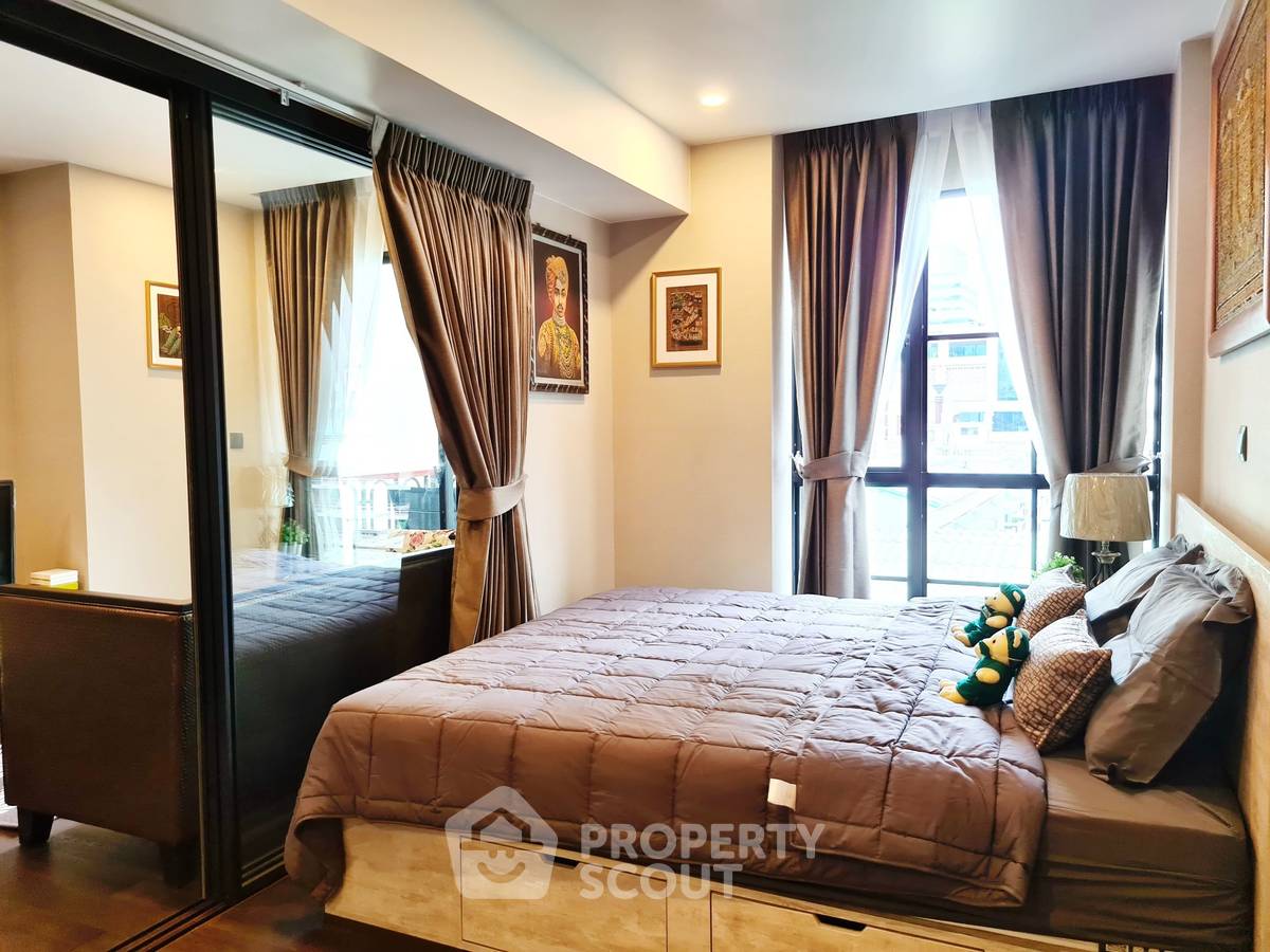picture 1-BR Condo at Na Vara Residence near BTS Chit Lom (ID 2067629) - 4/14