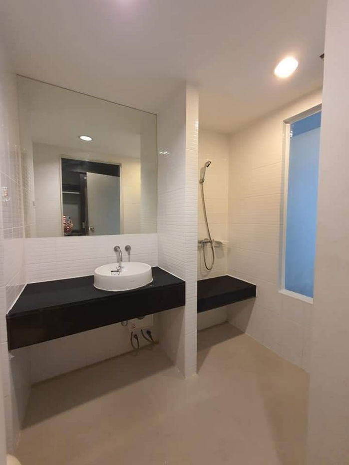 picture 1 Bedroom convinced Condo! Only 400 meters to MRT - 6/7