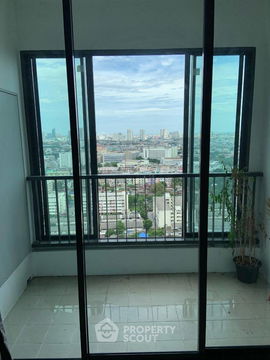 คอนโด 1-ห้องนอน ที่ ไอดีโอ สาทร-ท่าพระ ใกล้ BTS โพธิ์นิมิตร (ID 631904)