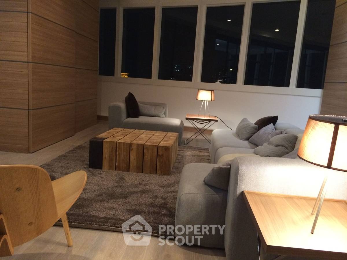 รูป คอนโด 3 ห้องนอน 244 ตร.ม. Millennium Residence @ Sukhumvit ใกล้ BTS อโศก (ID 513743) - รูปที่ 2/6