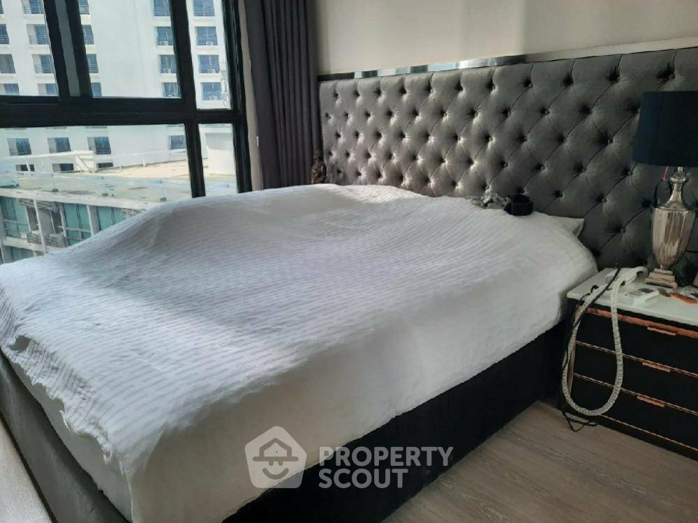 picture 2-BR Condo at Quinn Condo Ratchada 17 near MRT Sutthisan (ID 674343) - 8/23