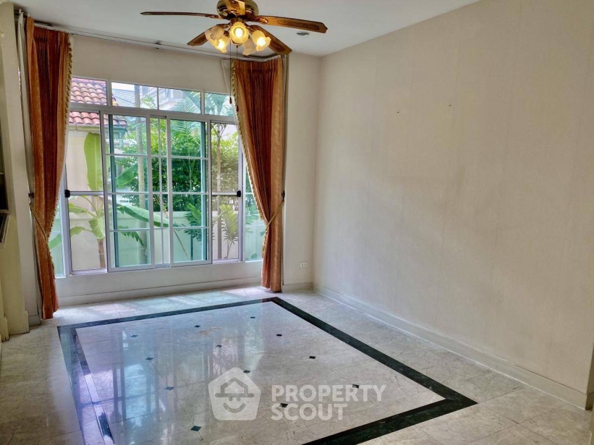 รูป บ้าน 4-ห้องนอน ใน ภาษีเจริญ (ID 1969532) - รูปที่ 13/29