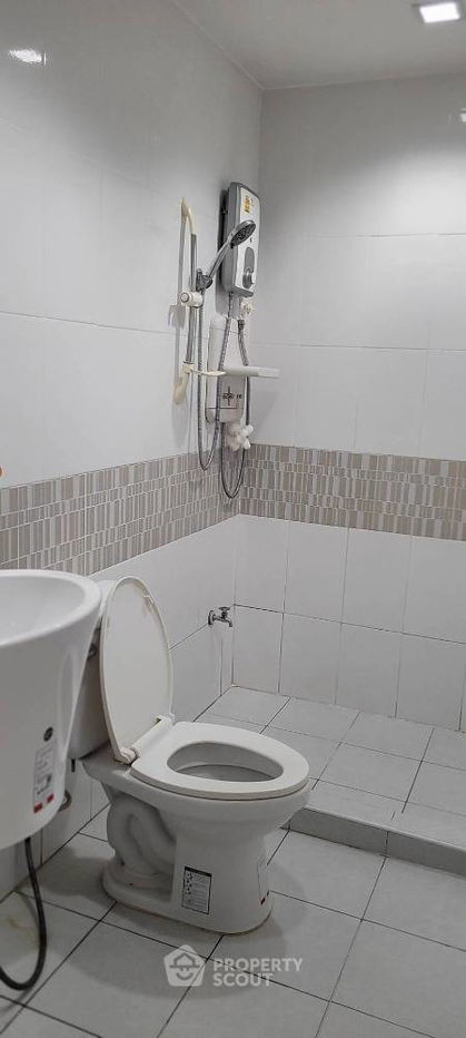 รูป ทาวน์เฮาท์ 3-ห้องนอน ใน ท่าแร้ง (ID 1597692) - รูปที่ 6/11