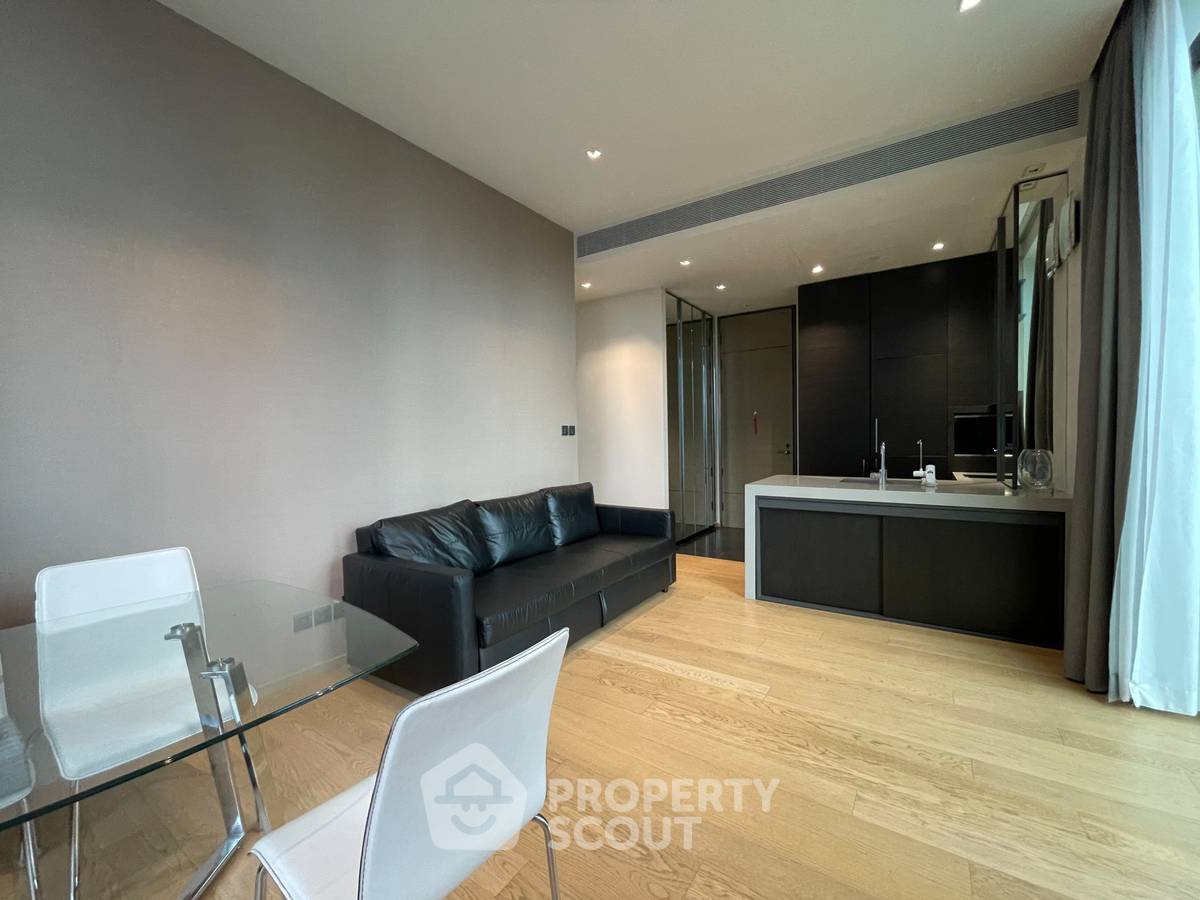 picture 2-BR Condo at 28 Chidlom near BTS Chit Lom (ID 1450084) - 11/16