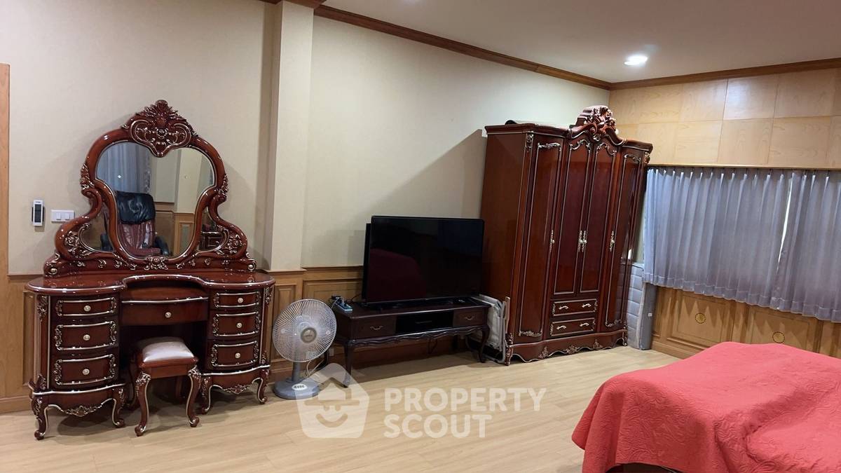 รูป บ้าน 2-ห้องนอน ใกล้ เดอะ เวเนเซีย (ID 2185043) - รูปที่ 5/9