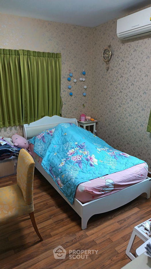 picture 4-BR House at The Plant Bangkhae near MRT Lak Song (ID 2426300) - 10/12