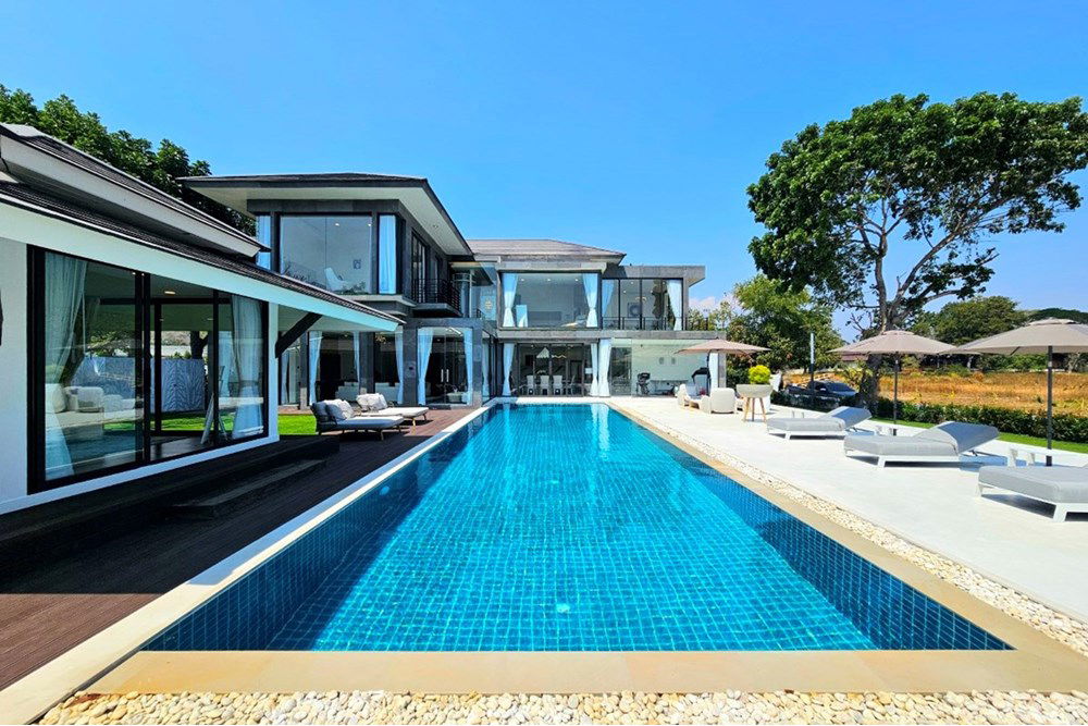 รูป [920601001-451] วิลล่าหรูปาล์มฮิลส์ปรับปรุงใหม่ 4 ห้องนอน 5 ห้องน้ำ - รูปที่ 1/50