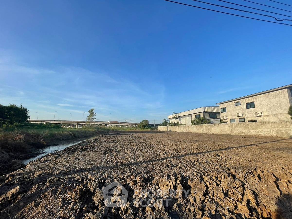 รูป ที่ดินสำหรับปล่อยขาย 1,600 ตารางเมตร แถว ใน ออเงิน (ID 1564796) - รูปที่ 2/3