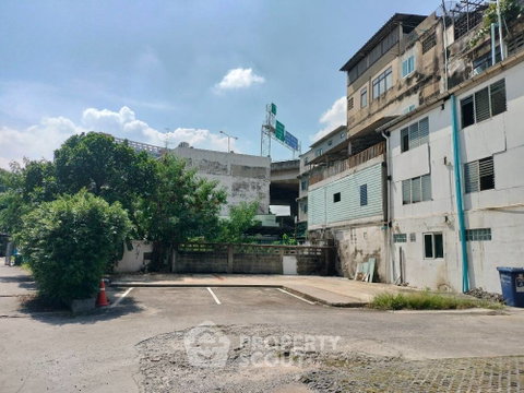 988 m² Land for Sale in Phlapphla (ID 1931234)