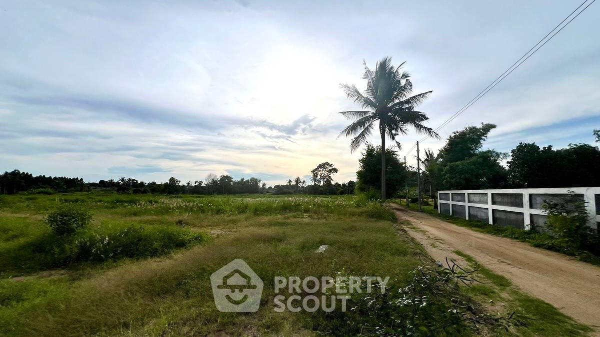 รูป ที่ดินสำหรับปล่อยขาย 8,812 ตารางเมตร แถว ใกล้ ห้วยใหญ่ (ID 1863176) - รูปที่ 3/13