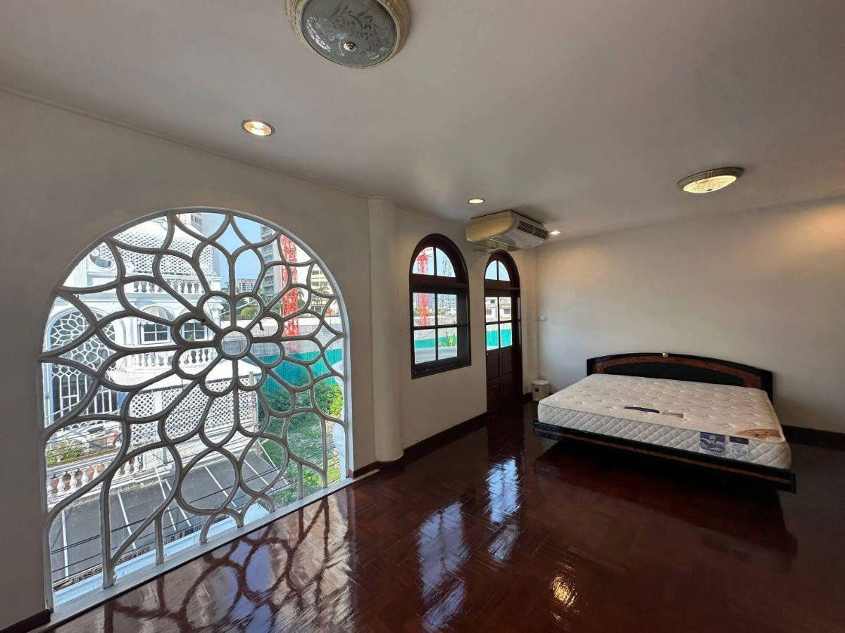 picture 4-storey townhouse, Ekkamai Villa project, Soi Sukhumvit 63, near BTS Ekkamai, only 2 kilometers. - 31/36