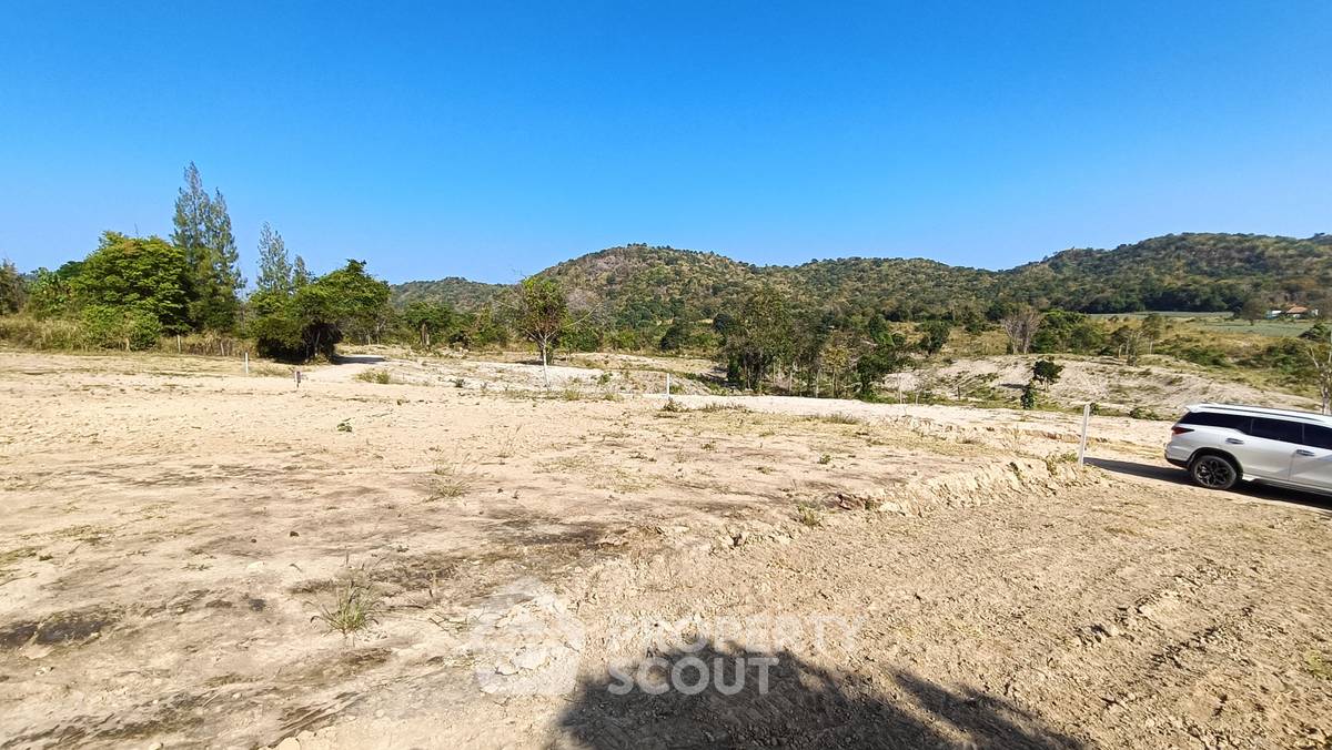 รูป ที่ดินสำหรับปล่อยขาย 1,200 ตารางเมตร แถว ใน ทับใต้ (ID 1998316) - รูปที่ 9/16