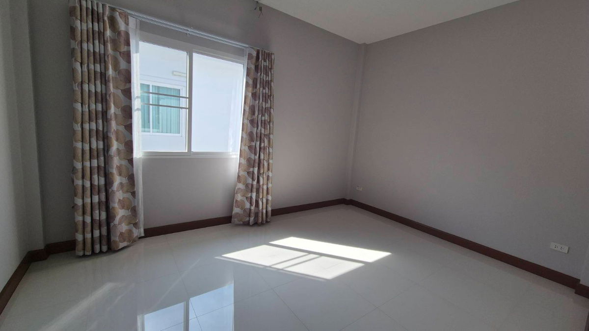 รูป ขายบ้านเดี่ยว 2 ชั้น 3.79 ล้าน ม.บ้านปัญฐิญา รีโนเวทใหม่ พร้อมอยู่ - รูปที่ 18/23