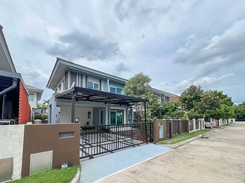  Sales House in Saransiri Tiwanon-Chaengwattana 2, near Srisaman School and Central Chaengwattana. Ready to move in