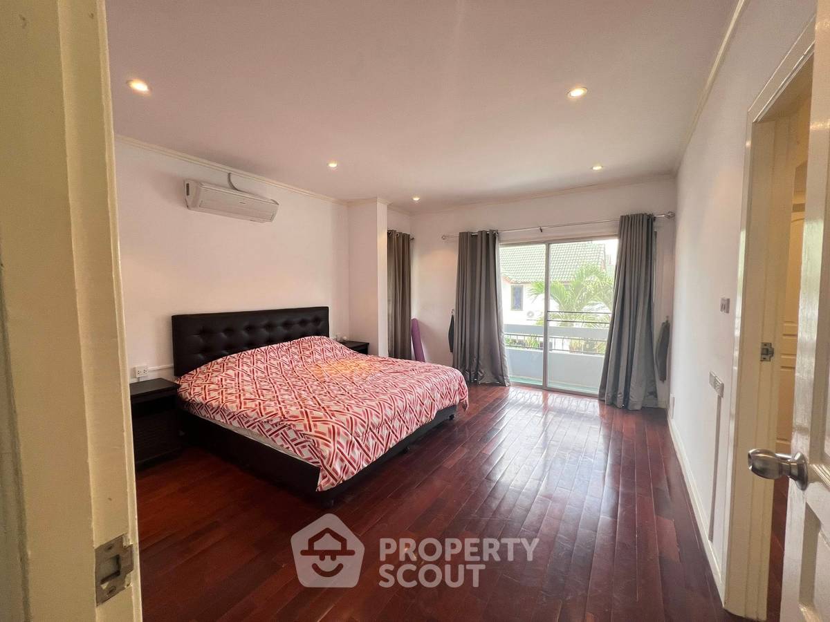 รูป บ้าน 3-ห้องนอน ที่ บ้านสวนสุวัฒนา เฟส 2 ใกล้ พัทยาตะวันออก (ID 2135345) - รูปที่ 10/16