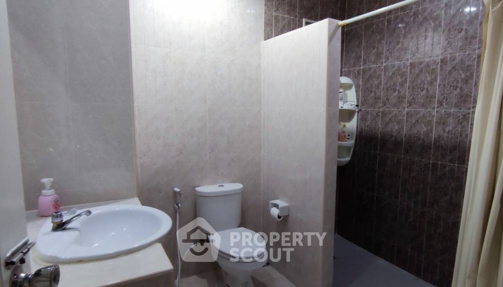 รูป ทาวน์เฮาท์ 2-ห้องนอน ใน สวนหลวง (ID 2024891) - รูปที่ 18/18