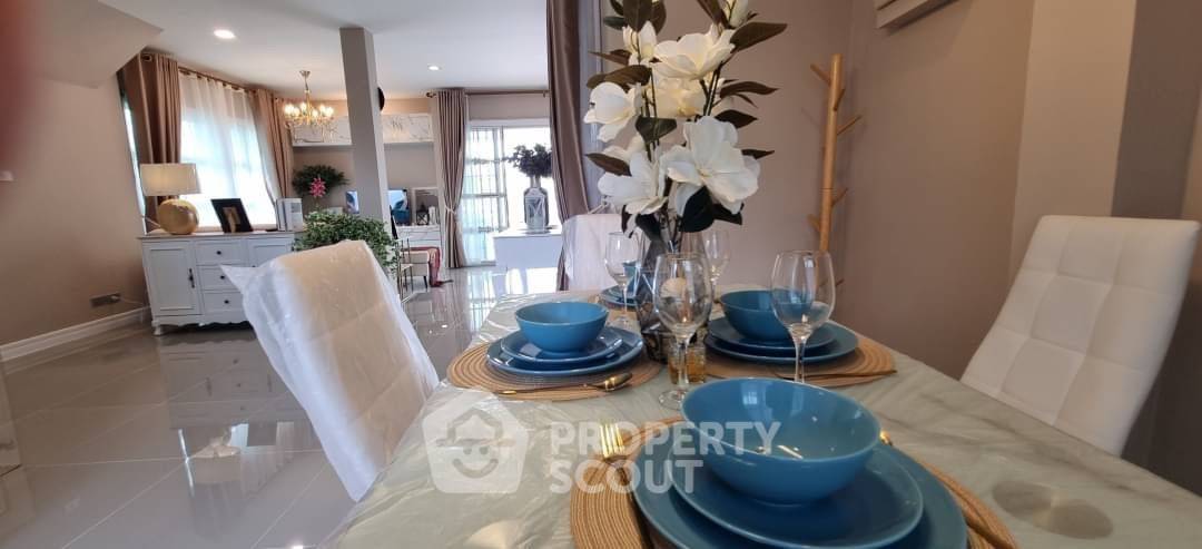 รูป บ้าน 3-ห้องนอน ใกล้ เมืองพัทยา (ID 1465152) - รูปที่ 9/16