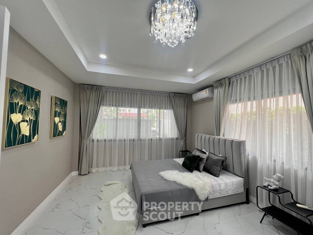 รูป บ้าน 5-ห้องนอน ใกล้ เมืองพัทยา (ID 2099238) - รูปที่ 11/16