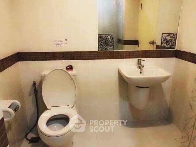 picture Studio Condo at Casa Condo Asoke - Dindaeng near MRT Phra Ram 9 (ID 2454801) - 7/9