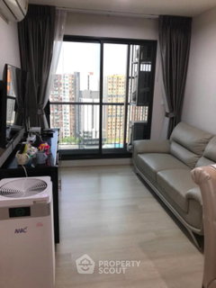 2-BR Condo at Life Pinklao near MRT Bang Yi Khan (ID 826075)