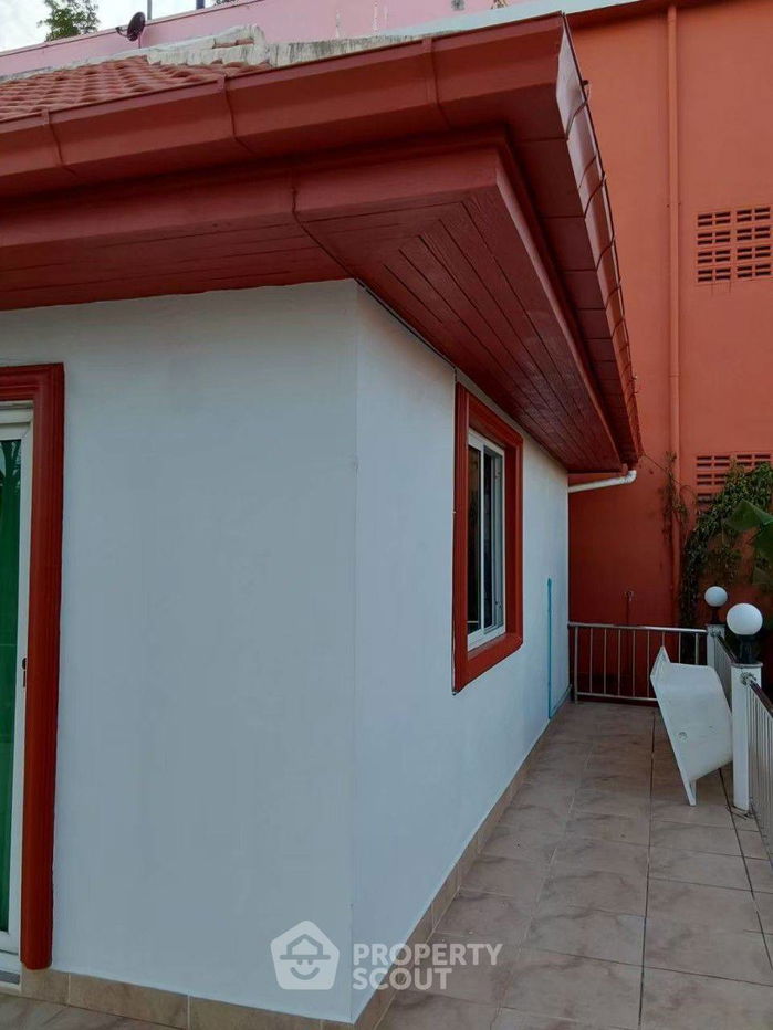 picture 2-BR House close to Pattaya South (ID 2146680) - 10/11