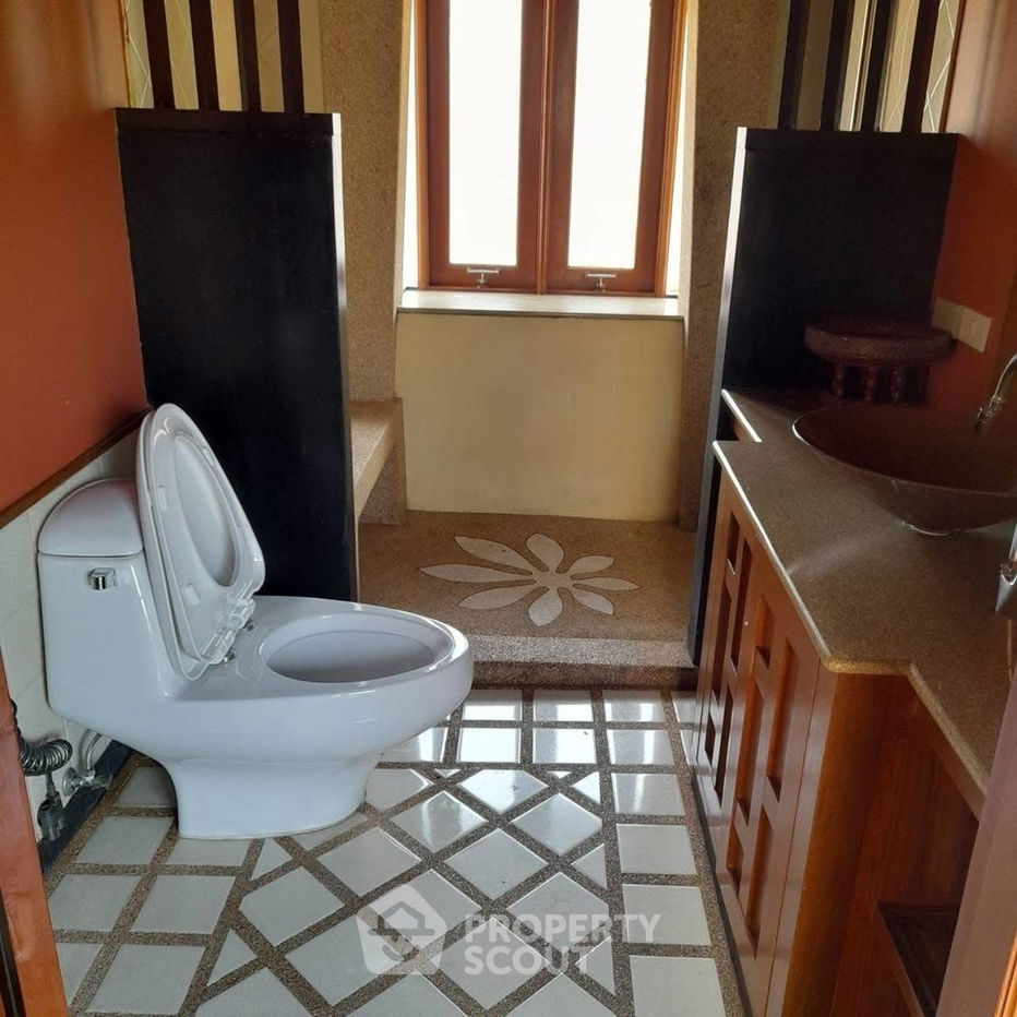 รูป บ้าน 4-ห้องนอน ที่ ดาราวดี วิลเลจ ใกล้ เมืองพัทยา (ID 2077914) - รูปที่ 16/18