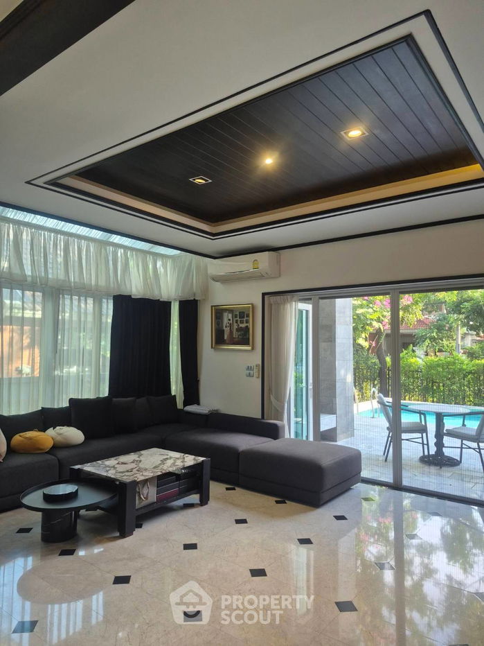 picture 4-BR House in Nuan Chan (ID 2456436) - 35/43