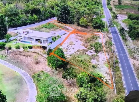 ที่ดินสำหรับปล่อยขาย 2,400 ตารางเมตร แถว ใน ห้วยทรายเหนือ (ID 2080035)