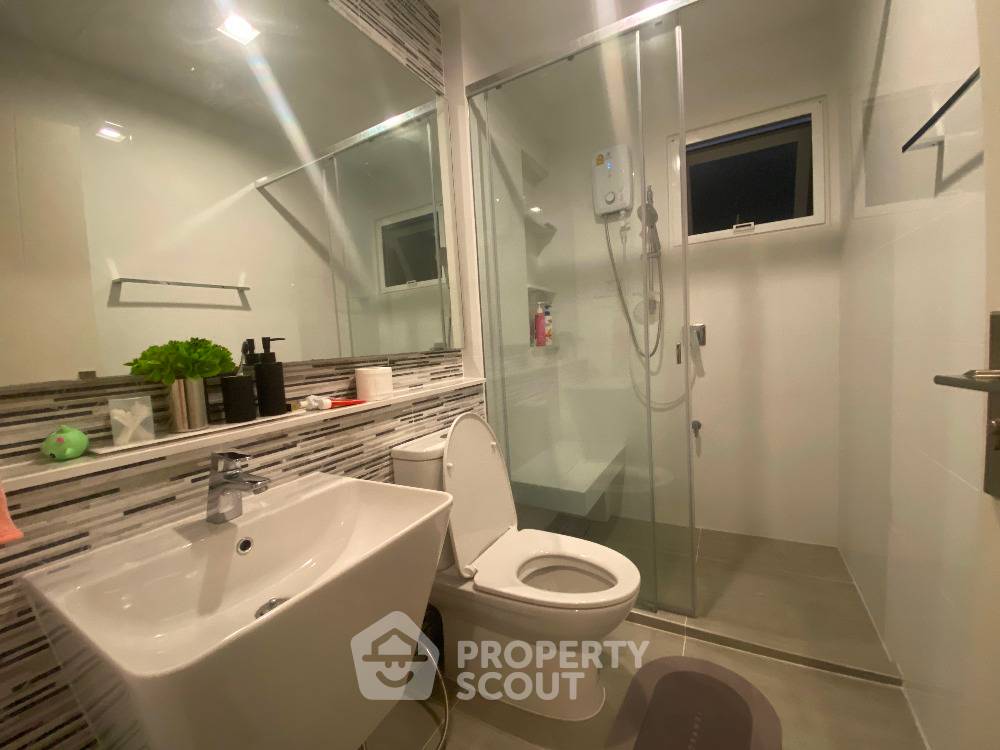 picture 3-BR House at Mantana Motorway-New Krungthepkreetha close to Suvarnabhumi Airport (ID 2048315) - 3/18