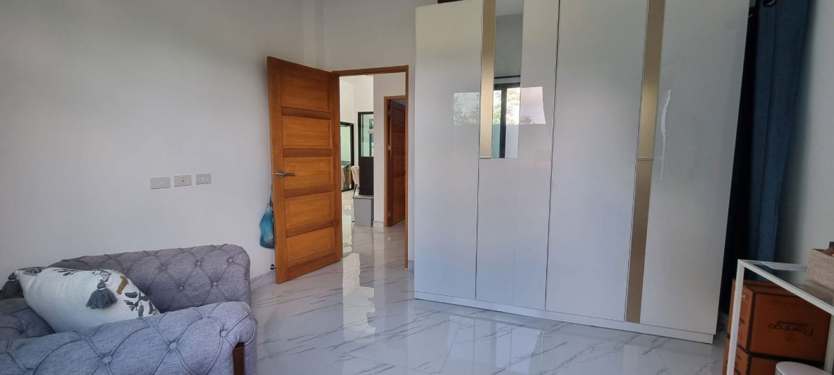 รูป วิลล่า 3 ห้องนอนโมเดิร์นสำหรับขาย ใกล้เทพกระษัตรี ภูเก็ต - U5596388 - รูปที่ 11/14