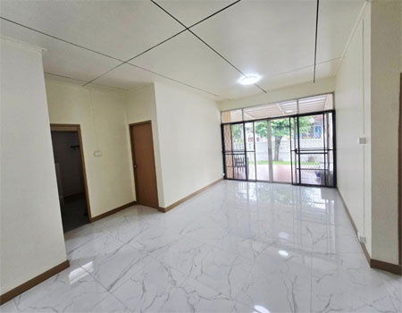 รูป ขายบ้าน รีโนเวทใหม่ชั้นเดียว 5 นอน 2 น้ำ 80 ตรว. ใกล้สี่แยกหนองหอย 400เมตร - รูปที่ 5/8