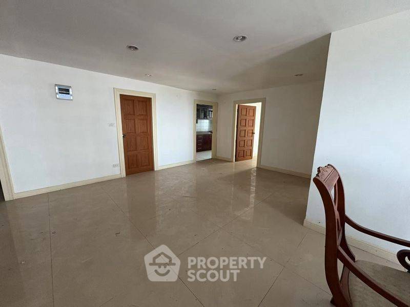 picture 3-BR Condo at Floraville Condominium near ARL Hua Mak (ID 2452580) - 9/18