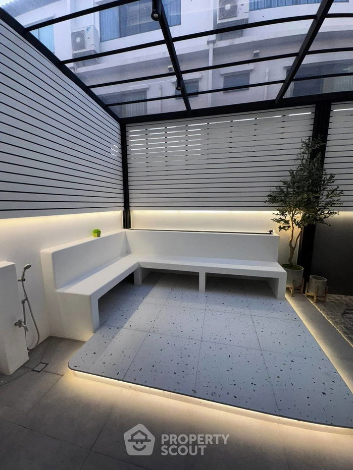 รูป ทาวน์เฮ้าส์ 3-ห้องนอน ใน ลาดพร้าว (ID 2455809) - รูปที่ 4/38