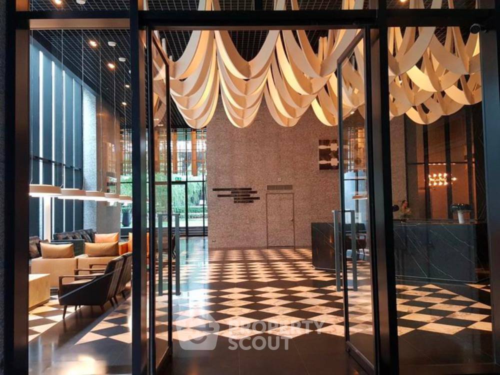 picture Studio Condo at Noble Ploenchit near BTS Phloen Chit (ID 1231712) - 2/8