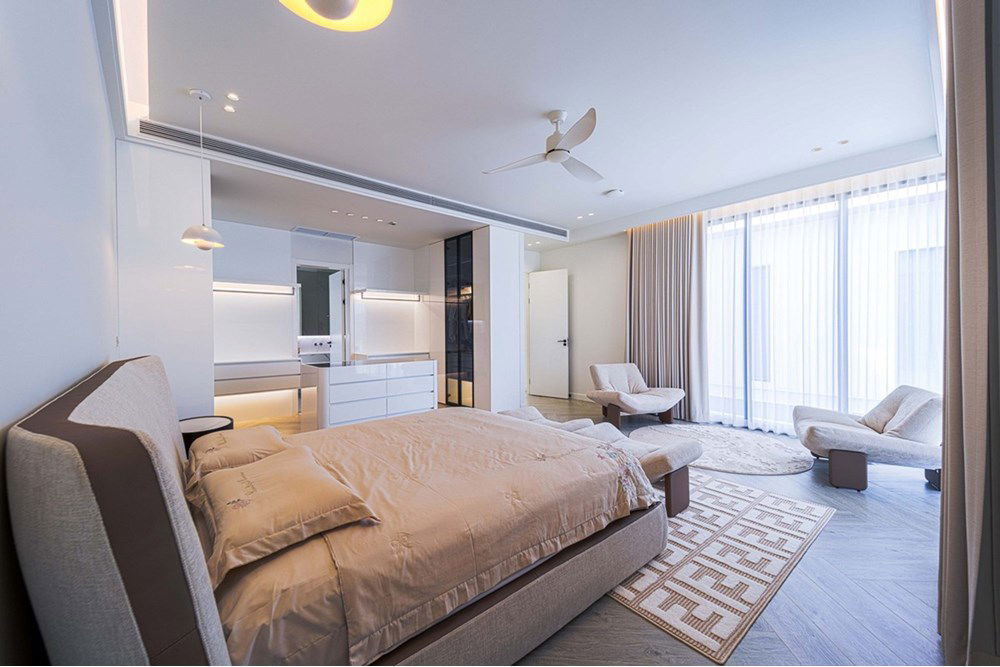 รูป [920601001-697] ขายวิลล่าหรูพร้อมสนามเทนนิส 4 ห้องนอน 4 ห้องน้ำ ในซอย 70 ของ huahin - รูปที่ 95/108