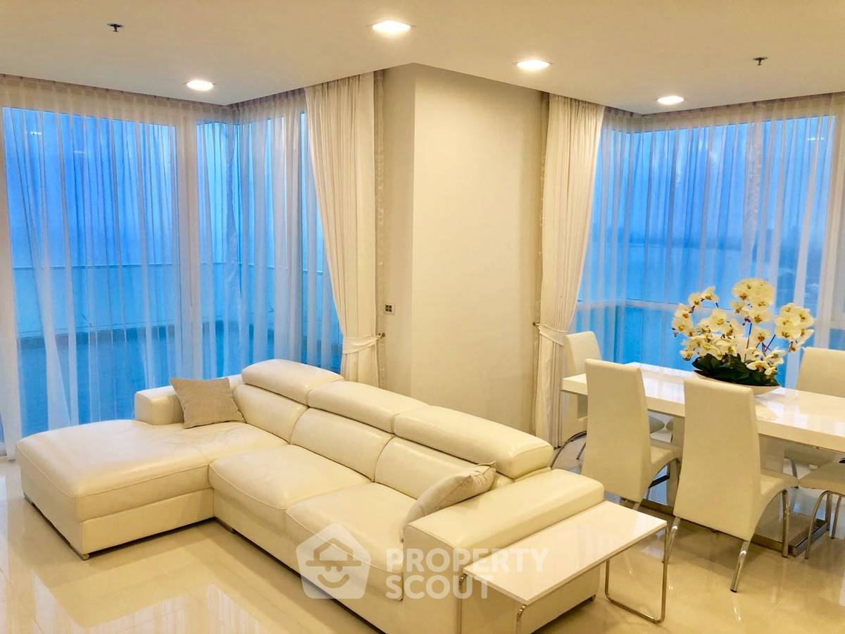 รูป คอนโด 2-ห้องนอน ที่ เดลมาเล่ย์ คอนโดมิเนียม ใกล้ บางเสร่ (ID 1104088) - รูปที่ 1/49