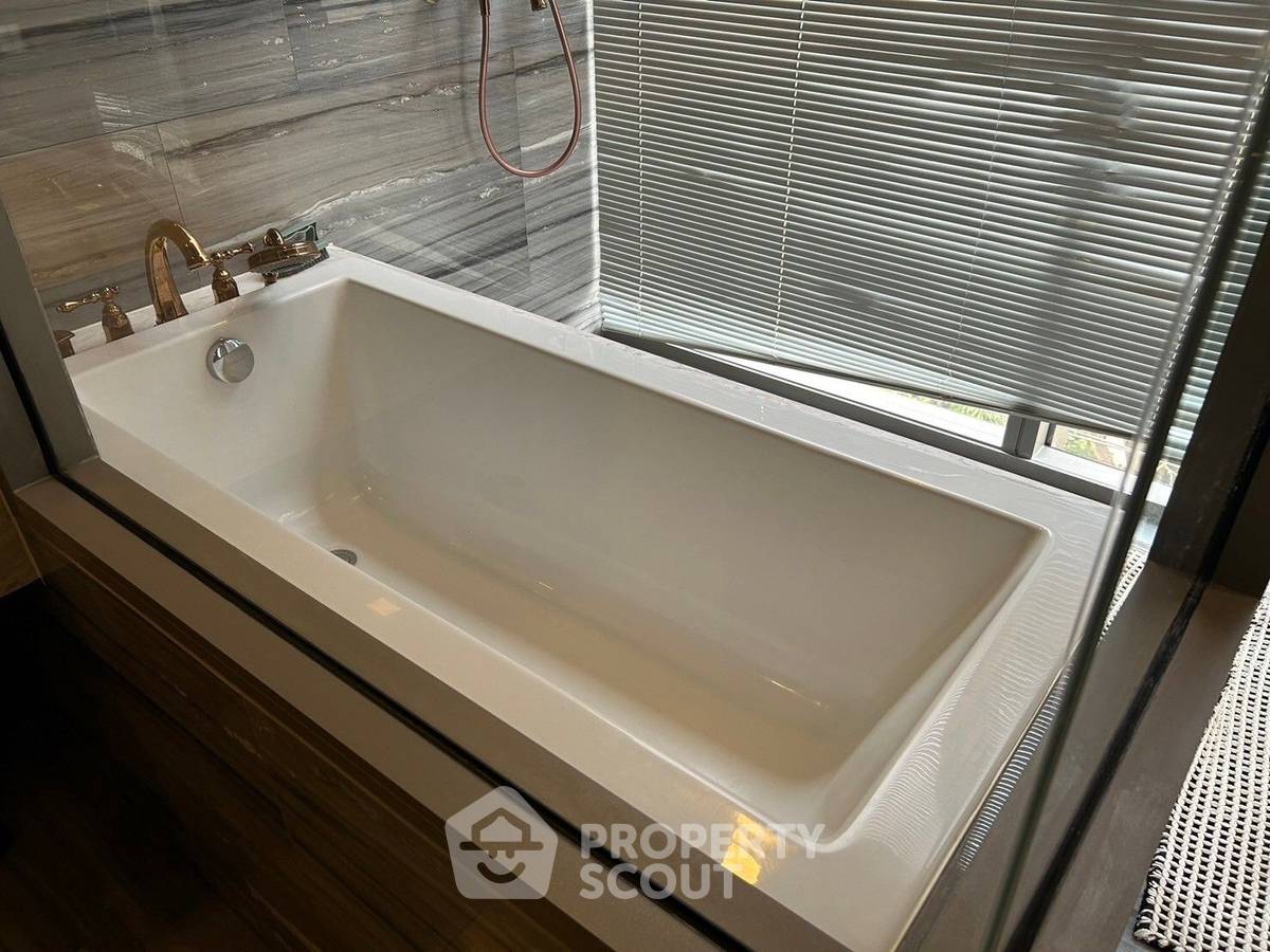 รูป คอนโด 3-ห้องนอน ที่ แอชตัน สุขุมวิท 41 ใกล้ BTS พร้อมพงษ์ (ID 1437202) - รูปที่ 25/27