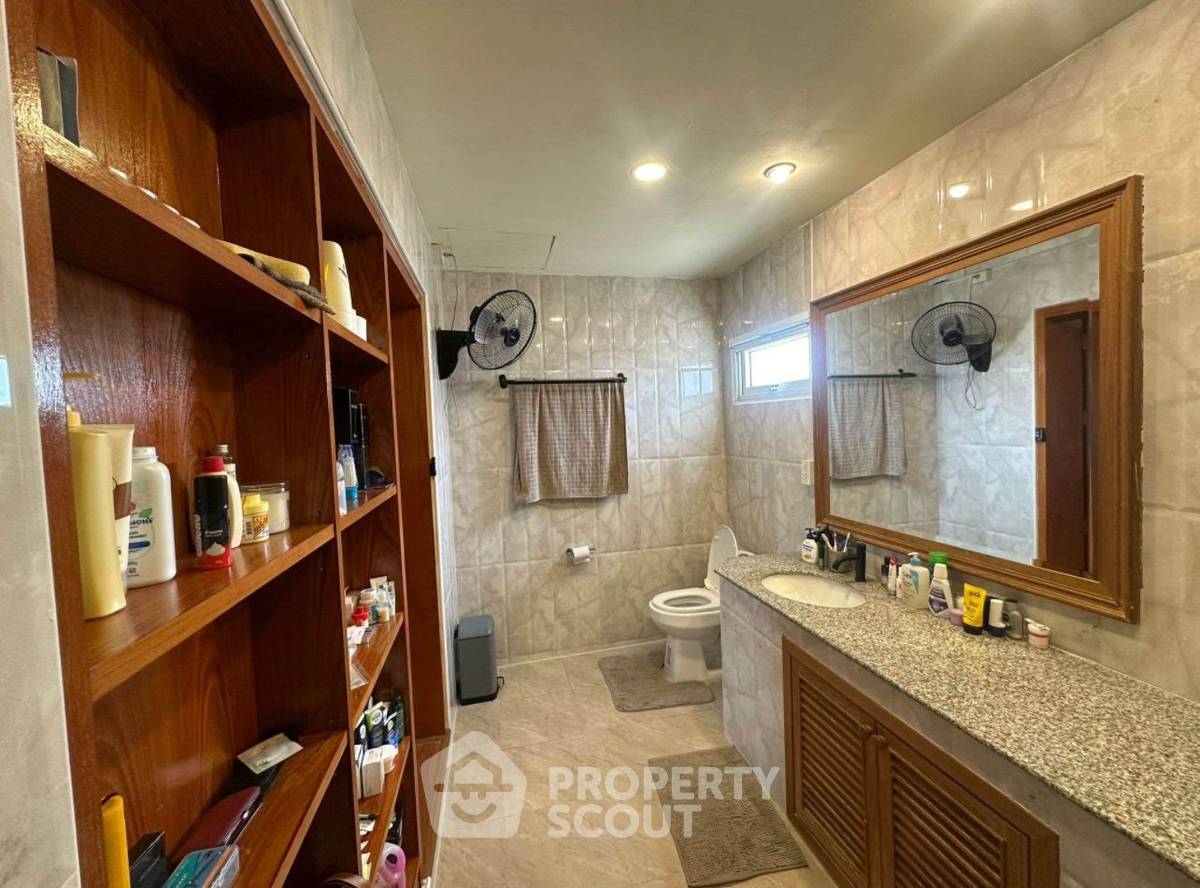 รูป บ้าน 3-ห้องนอน ใกล้ เมืองพัทยา (ID 2168239) - รูปที่ 10/12